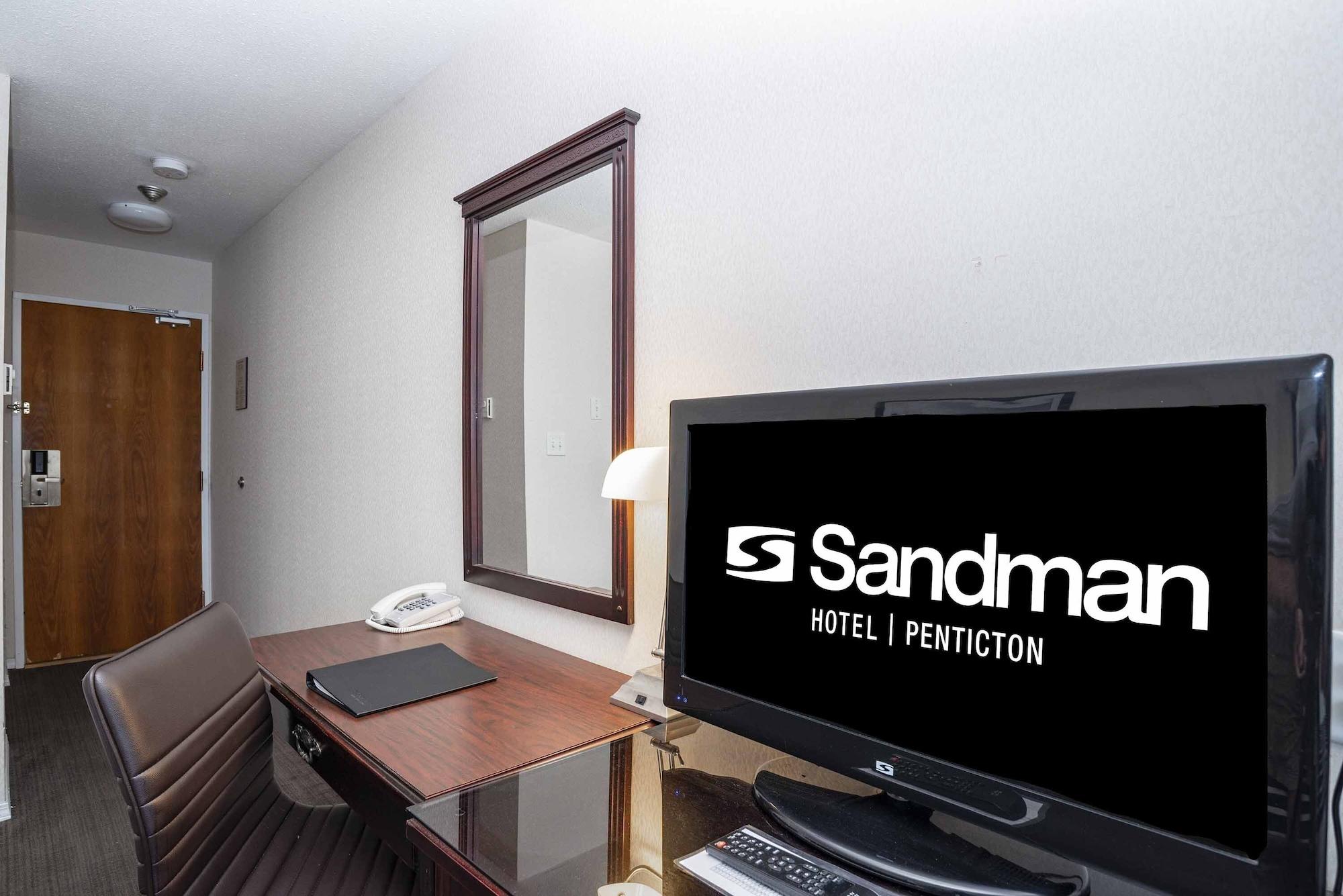 Sandman Hotel Пентіктон Екстер'єр фото